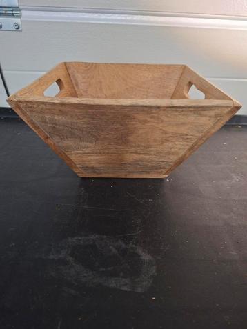 Houten Bak / Mand met Handvatten beschikbaar voor biedingen