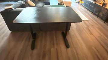 Ikea bureau Bekant 120x80 inclusief bureaustoel! - afbeelding 1