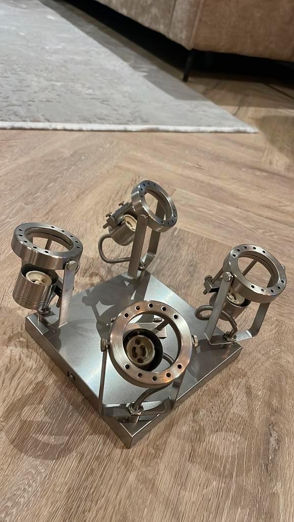 Vier-spot plafondlamp – RVS-look, Huis en Inrichting, Lampen | Spots, Zo goed als nieuw, Metaal of Aluminium, Halogeen, Ophalen of Verzenden