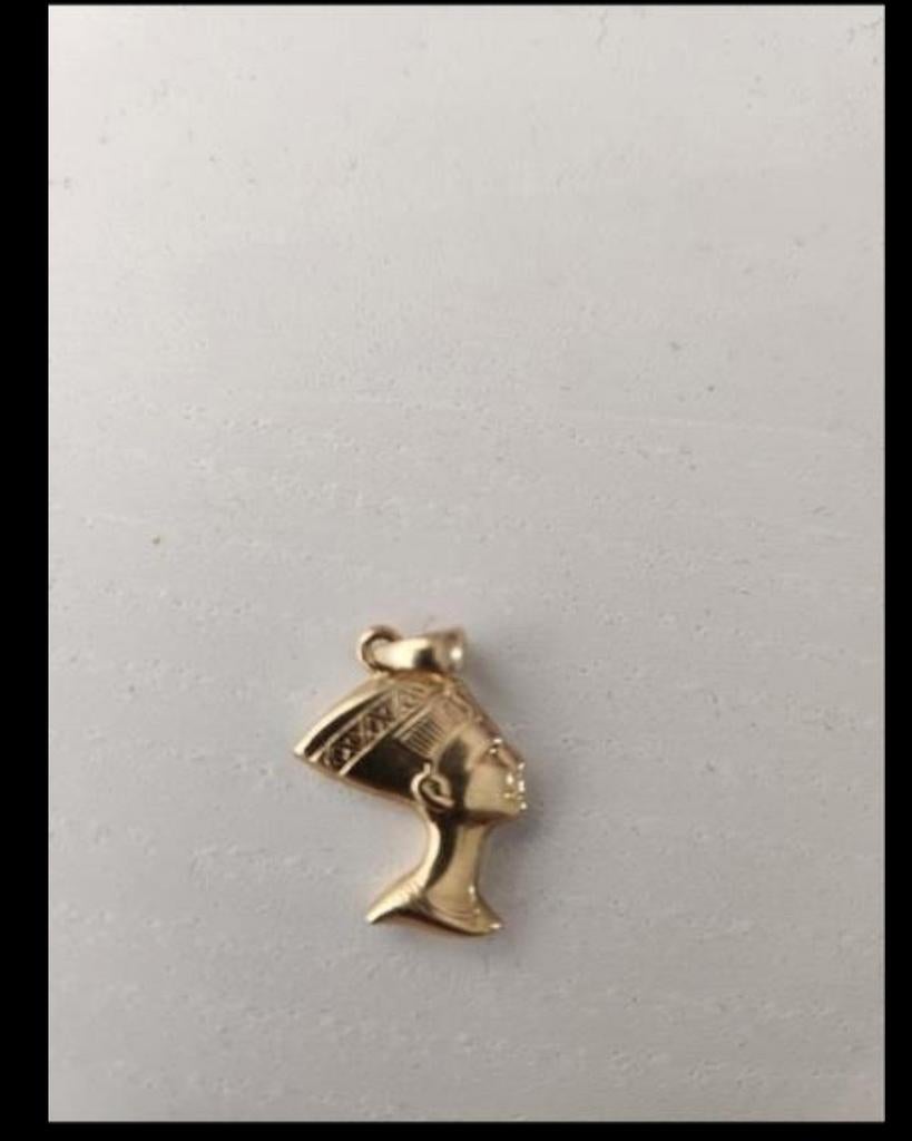 Vintage Nefertiti Hanger 14 Karaat Goud - 45 Jaar Oud, Gebruikt, Overige voorstellingen, Ophalen of Verzenden, Goud