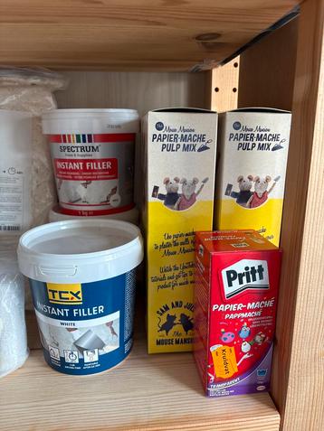 Modelleermateriaal: Papier-maché, Gips, etc. beschikbaar voor biedingen