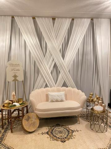 TE HUUR: hennabank hennadecor backdrop vlechtgordijn nikkah beschikbaar voor biedingen