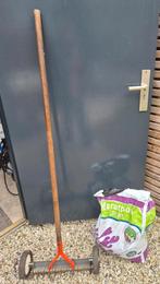 Verticuteer hark plus aangebroken zak bemesting, Tuin en Terras, Hand-tuingereedschap, Ophalen, Gebruikt, Hark, Onbekend