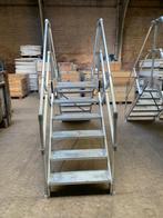 Div gebruikte overbruggingstrappen, Doe-het-zelf en Verbouw, Ladders en Trappen, Ophalen, Zo goed als nieuw, Trap