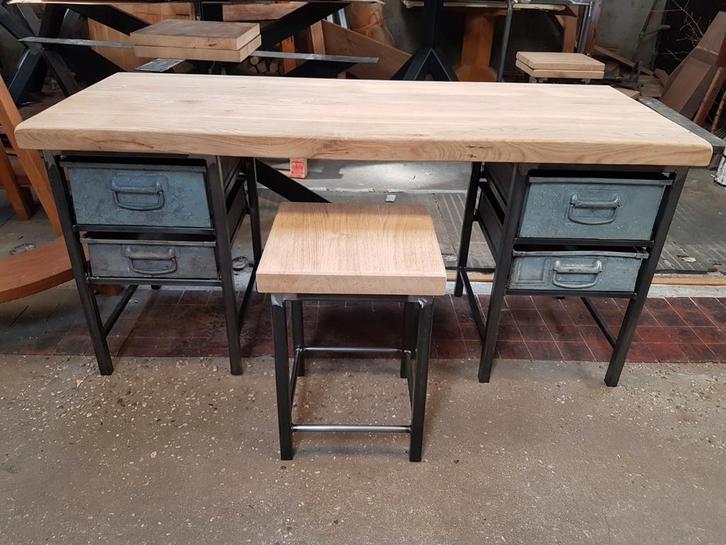 Industrieel bureau van eiken, Huis en Inrichting, Bureaus, Nieuw, Bureau, Ophalen