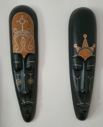 Afrikaanse maskers te koop beschikbaar voor biedingen