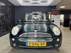MINI Cabrio 1.6 Cooper Chili (bj 2004), Auto's, Mini, Voorwielaandrijving, Gebruikt, Zwart, 4 cilinders