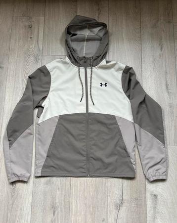 Under Armour Windjacket - Maat S beschikbaar voor biedingen