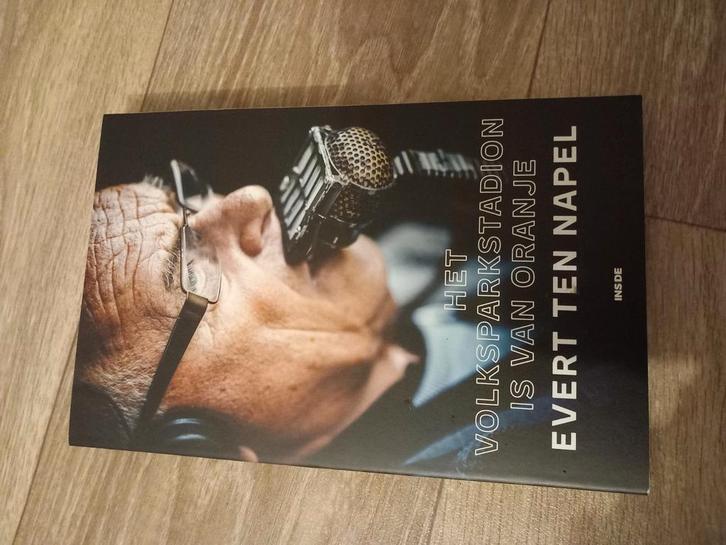 Evert ten Napel - Het Volksparkstadion is van Oranje, Boeken, Biografieën, Zo goed als nieuw, Sport, Ophalen of Verzenden