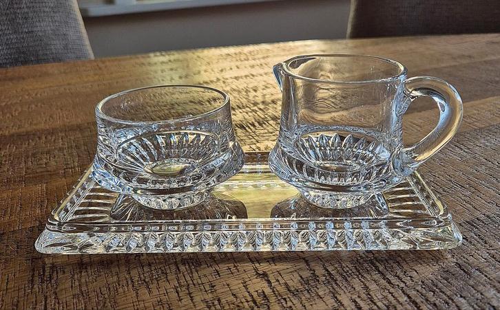 Kristallen suiker en melk stel met dienblad, Antiek en Kunst, Antiek | Glas en Kristal, Ophalen of Verzenden