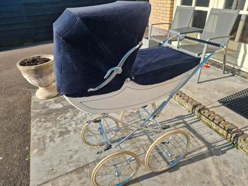 Engelse stijl Kinderwagen. Zo goed als nieuw. beschikbaar voor biedingen