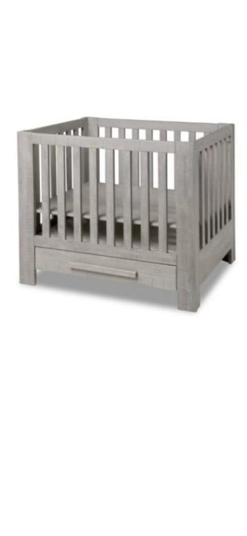 Zanzi kinderbox beschikbaar voor biedingen