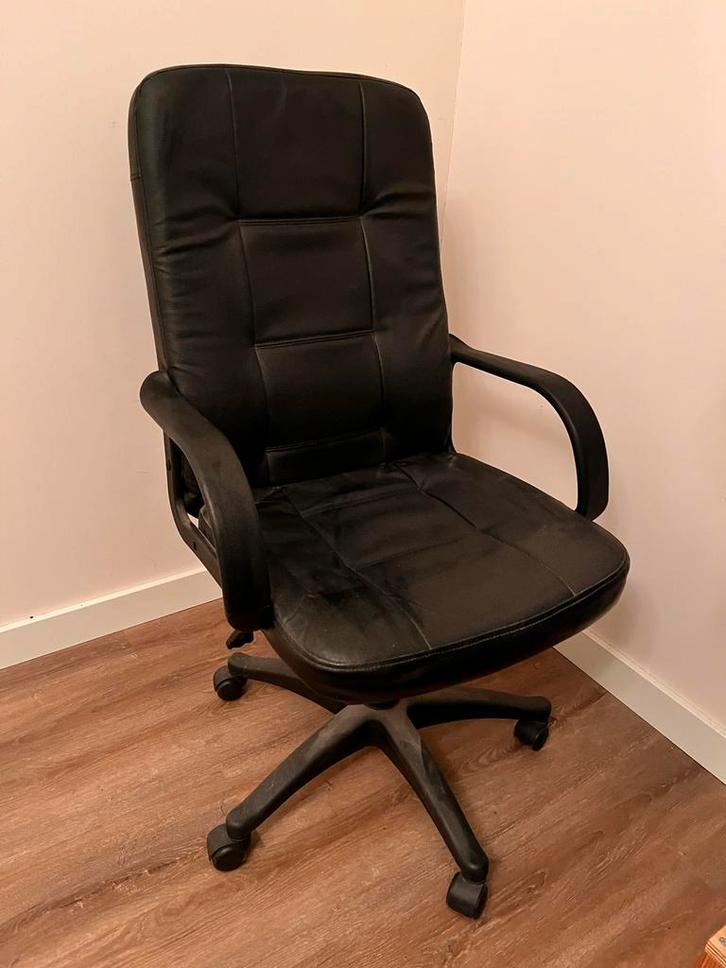 Bureaustoel met wieltjes en kantelfunctie, Huis en Inrichting, Bureaustoelen, Zo goed als nieuw, Bureaustoel, Zwart, Ergonomisch