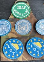 Armband united nations en losse emblemen, Verzamelen, Militaria | Algemeen, Embleem of Badge, Ophalen of Verzenden, Landmacht