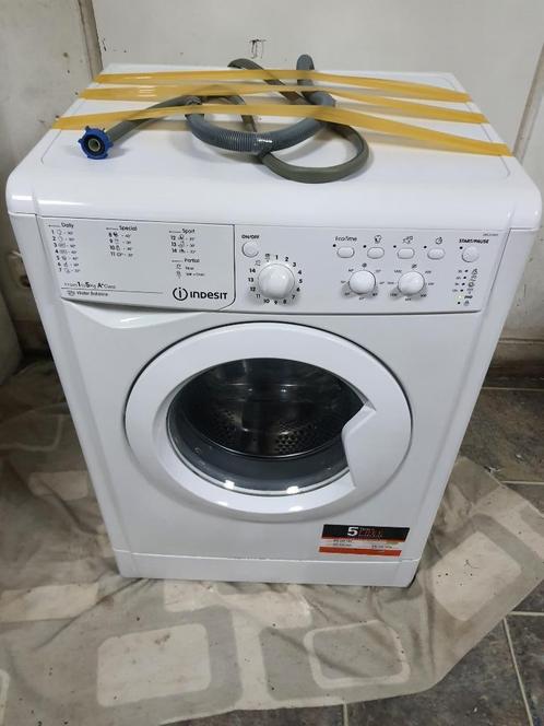 Indesit Wasmachine 1400 Toeren werkt Perfect (IWC5145EU, Witgoed en Apparatuur, Wasmachines, Gebruikt, Voorlader, 6 tot 8 kg, Minder dan 85 cm