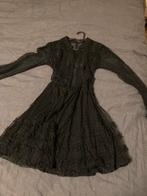 Te koop: 1x gedragen zwarte kanten jurk Nikkie maat 32, Maat 34 (XS) of kleiner, Nikkie, Ophalen of Verzenden, Zo goed als nieuw
