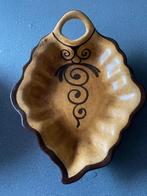 Flora Gouda plateel, Antiek en Kunst, Antiek | Keramiek en Aardewerk, Ophalen of Verzenden