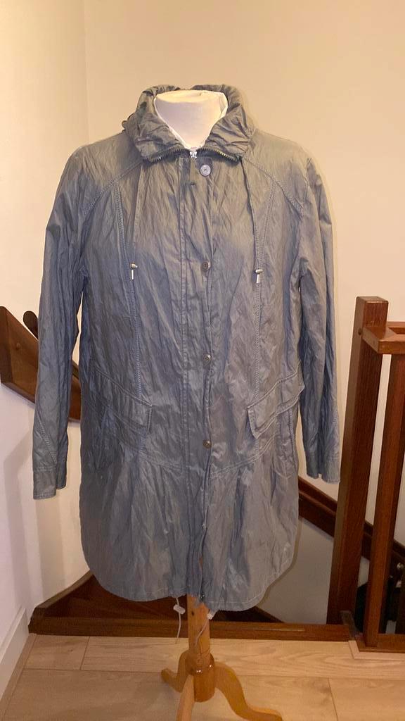 Lebek tussen ( regen) jas maat 44, Kleding | Dames, Jassen | Winter, Zo goed als nieuw, Maat 42/44 (L), Ophalen of Verzenden
