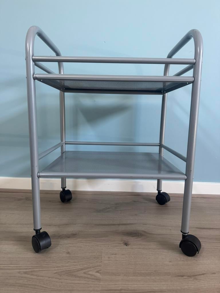 Trolley met wieltjes, Ophalen, Zo goed als nieuw