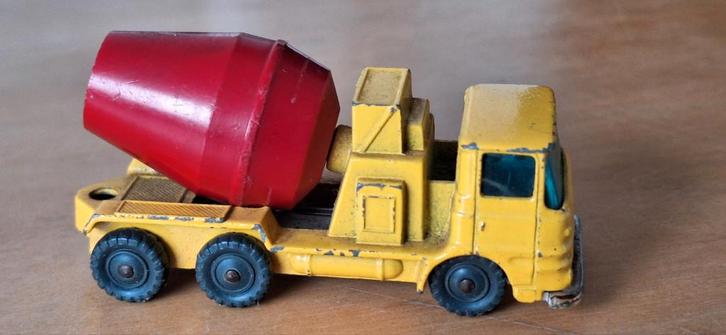 Husky modelauto's, Hobby en Vrije tijd, Modelauto's | 1:87, Gebruikt, Bus of Vrachtwagen, Overige merken, Ophalen of Verzenden