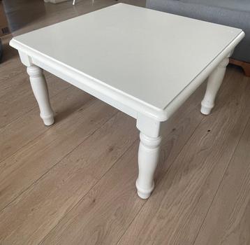 Table  beschikbaar voor biedingen
