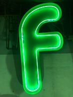 Neon letters zeer groot N R F, Ophalen, Zo goed als nieuw