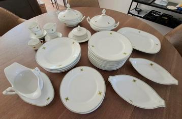 Haas & Czjzek porseleinen servies Art Nouveau  beschikbaar voor biedingen