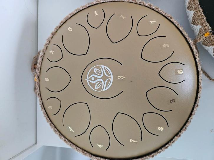 Tong drum om te ontspannen, beetje vals, Muziek en Instrumenten, Percussie, Zo goed als nieuw, Ophalen of Verzenden