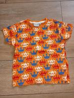 Oranje tshirt met kronen maat 110/116, Ophalen of Verzenden, Zo goed als nieuw, Jongen, Shirt of Longsleeve