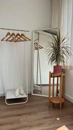 IKEA NISSEDAL grote spiegel wit, Ophalen, 100 tot 150 cm, Zo goed als nieuw, Rechthoekig