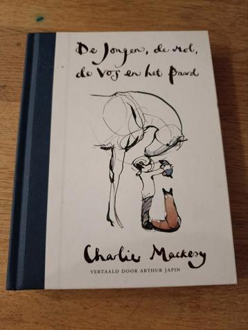 De Jongen, de mol, de vos en het paard
Charlie Mackery
 beschikbaar voor biedingen