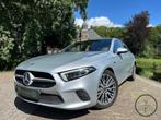 Mercedes-Benz A-Klasse 250 e | Pano | Leder | Memory | Camer, Auto's, Mercedes-Benz, Stof, Gebruikt, Zwart, 16 kWh