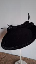 Fluweel fascinator, Kleding | Dames, Ophalen of Verzenden, Nieuw, One size fits all