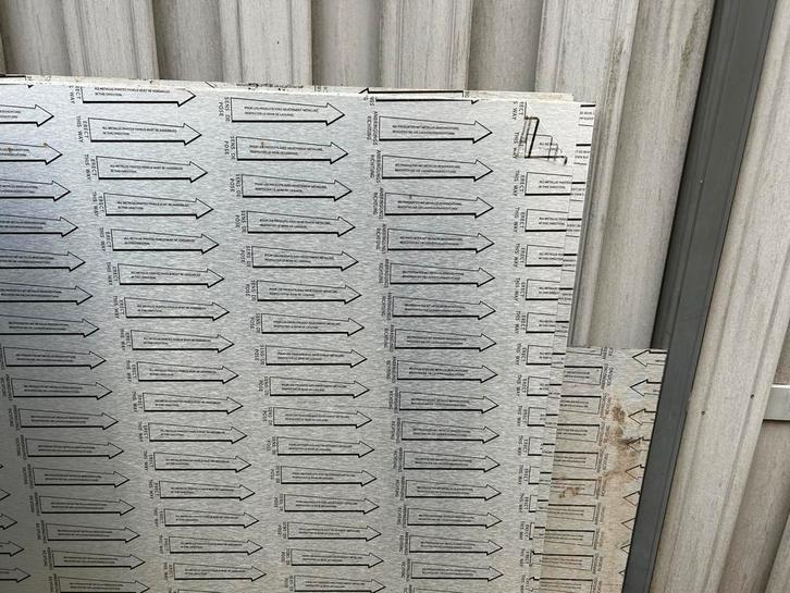 Trespa 3mm met metal finish, Doe-het-zelf en Verbouw, Platen en Panelen, Zo goed als nieuw, Ophalen of Verzenden