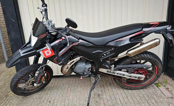 Derbi Senda X-treme 2020 Limited, Fietsen en Brommers, Brommers | Derbi, Zo goed als nieuw, Maximaal 45 km/u, Ophalen