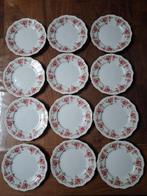 uit oma's kast 12 porseleinen gebaksbordjes met roze bloemen, Huis en Inrichting, Keuken | Servies, Ophalen of Verzenden, Zo goed als nieuw