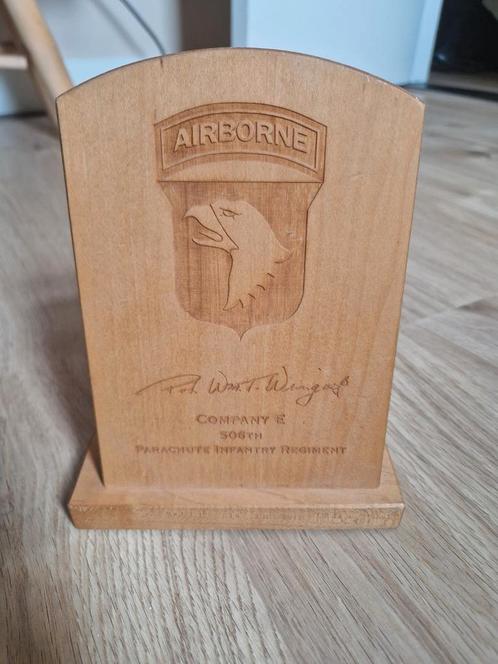 Handtekening Pvt Bill Wingett Easy 506 Band of Brothers, Verzamelen, Militaria | Tweede Wereldoorlog, Landmacht, Embleem of Badge