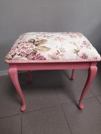 Brocante poef hocker ca 48 x 34 en 52 cm hoog., Ophalen of Verzenden, Zo goed als nieuw, Rechthoekig