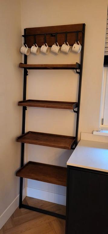 Stalen & Houten Wandplanken / Open Kast beschikbaar voor biedingen