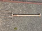 Oud Hollandsch gereedschap, spit vork, 4-tands, Ophalen