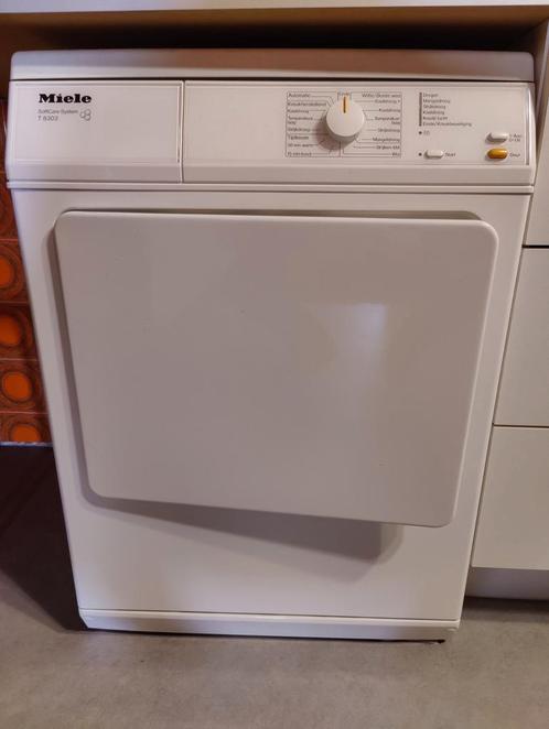 Miele T8303 Luchtafvoerdroger, Witgoed en Apparatuur, Wasdrogers, Gebruikt, Luchtafvoer, Voorlader, 4 tot 6 kg, 85 tot 90 cm, Anti-kreukfase