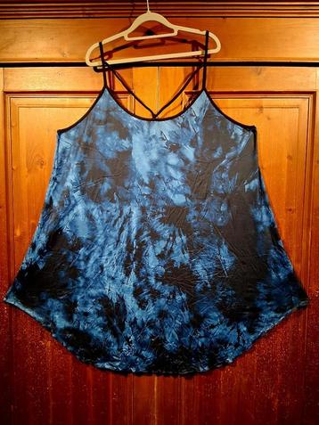 jurkje tie dye blauw 48/50 beschikbaar voor biedingen