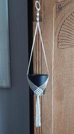 Verschillende Macramé plantenhangers, zelfgemaakt, Tuin en Terras, Bloempotten, Overige materialen, Nieuw, Binnen, Ophalen of Verzenden