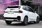 BMW X1 sDrive20i High Executive M Sport Automaat / Trekhaak, Auto's, BMW, 1525 kg, 156 pk, Met garantie (alle), Wit