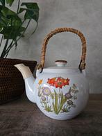 Wildflower theepot met rode bloemen, Huis en Inrichting, Keuken | Servies, Overige typen, Keramiek, Overige stijlen, Ophalen of Verzenden