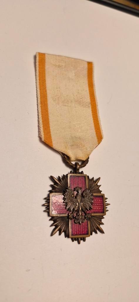 Poolse Rode Kruis Medaille 4e Klasse, Verzamelen, Militaria | Algemeen, Ophalen of Verzenden