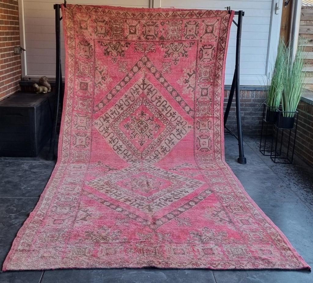 Groot vintage beni mguild tapijt,marokkaans vloerkleed, Huis en Inrichting, Ophalen of Verzenden, 200 cm of meer, Rechthoekig