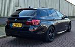 BMW 5-Serie 520I Aut8 2014 Zwart Facelift, Auto's, BMW, Automaat, 4 cilinders, 2000 kg, Zwart
