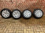 VW caddy velgen met winterbanden 15 inch 5 gaats, 15 inch, Banden en Velgen, Bestelwagen, Gebruikt