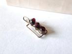 Klein hangertje met granaatjes, Sieraden, Tassen en Uiterlijk, Antieke sieraden, Verzenden, Overige materialen, Hanger